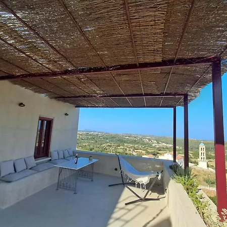 Kirkinezi Apartamento *