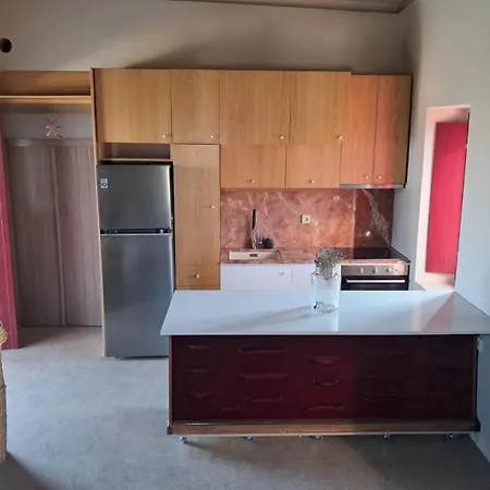Kirkinezi Apartamento