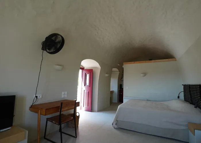 Kirkinezi Apartment