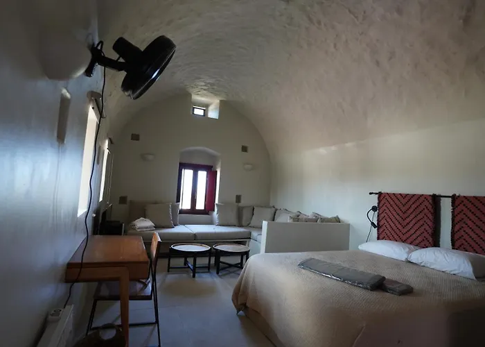 Kirkinezi Apartment *