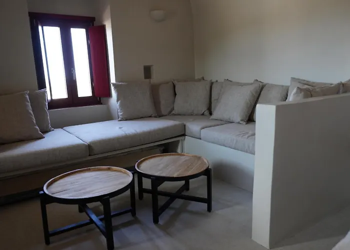 Kirkinezi Apartment