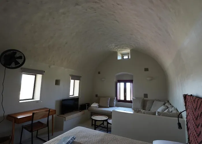 Kirkinezi Apartment