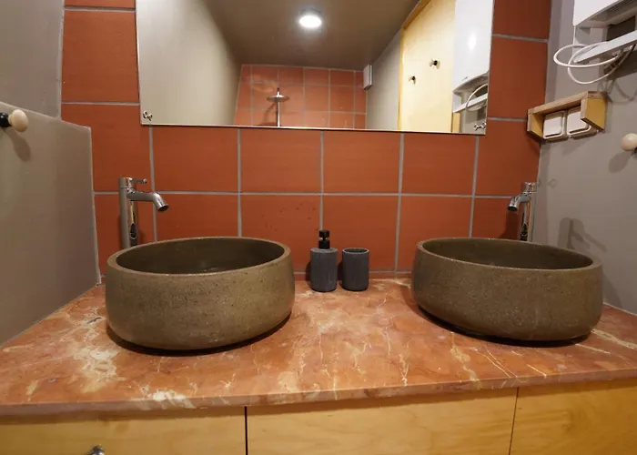 Kirkinezi Apartment *