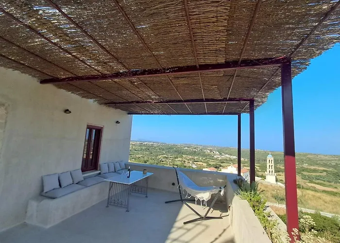 Kirkinezi Apartment *